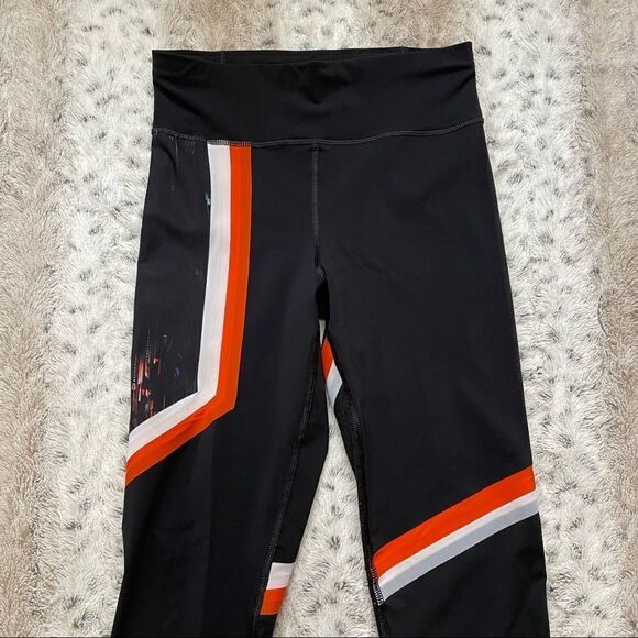[s] [Short] Sweaty Betty Zero Gravity Full Length Legging Black w/Orange Zig Zag - Picture 7 of 11